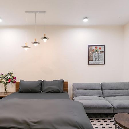 Delapong Homestay - 50M To Hoan Kiem Lake هانوي المظهر الخارجي الصورة